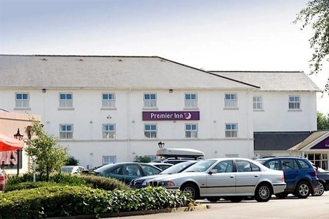 Premier Inn Cheltenham Central فندق